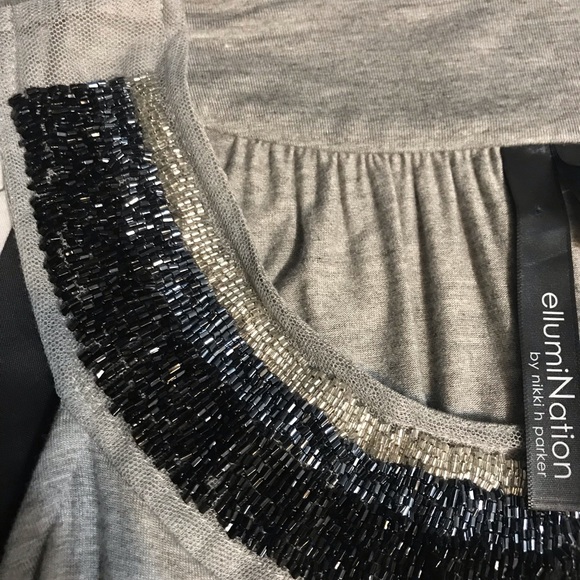 Fancy beaded grey tank top - Picture 4 of 5